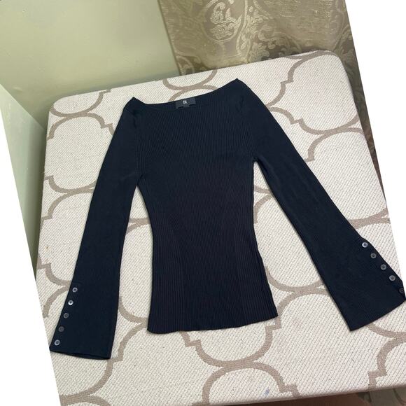 Banana Republic BR ribbed black flare button cuff sleeve sweater, size large - Picture 1 of 11